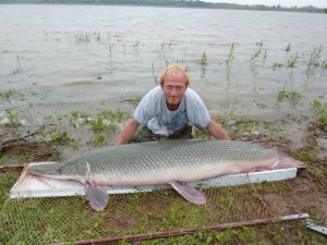 outdoorhub-oklahoma-man-lands-the-largest-fish-in-state-history